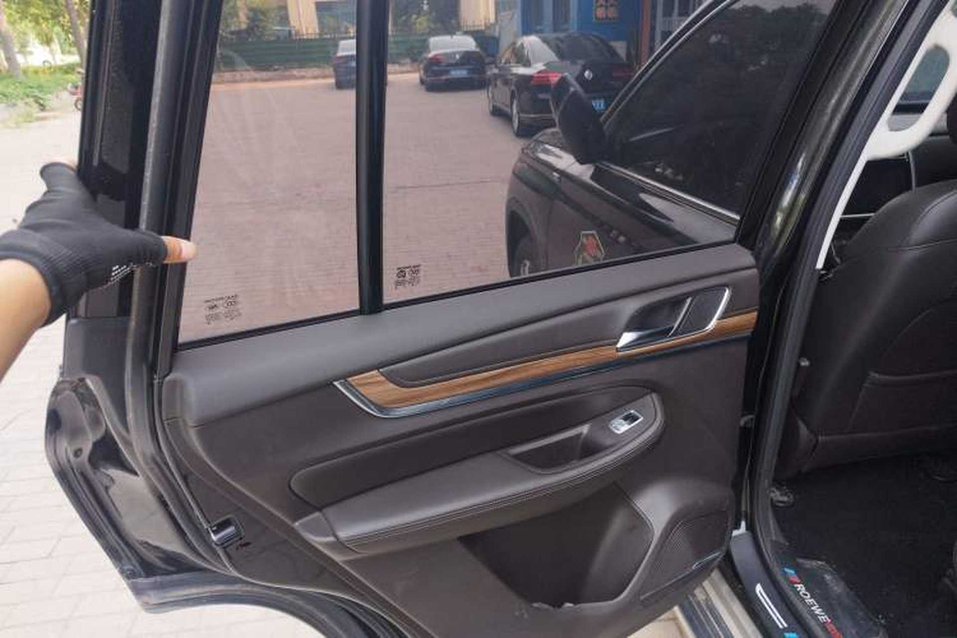 Used Roewe RX8 2019 30T Smart Connectivity Two-Wheel Drive Supreme Flagship Edition Left Rear Door Interior