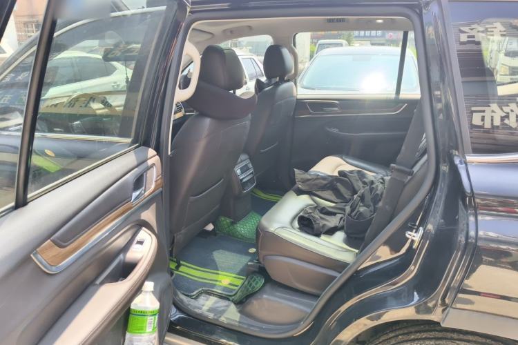 Used Roewe RX8 2019 30T Smart Connectivity Four-Wheel Drive Supreme Flagship Edition Left Rear Seat