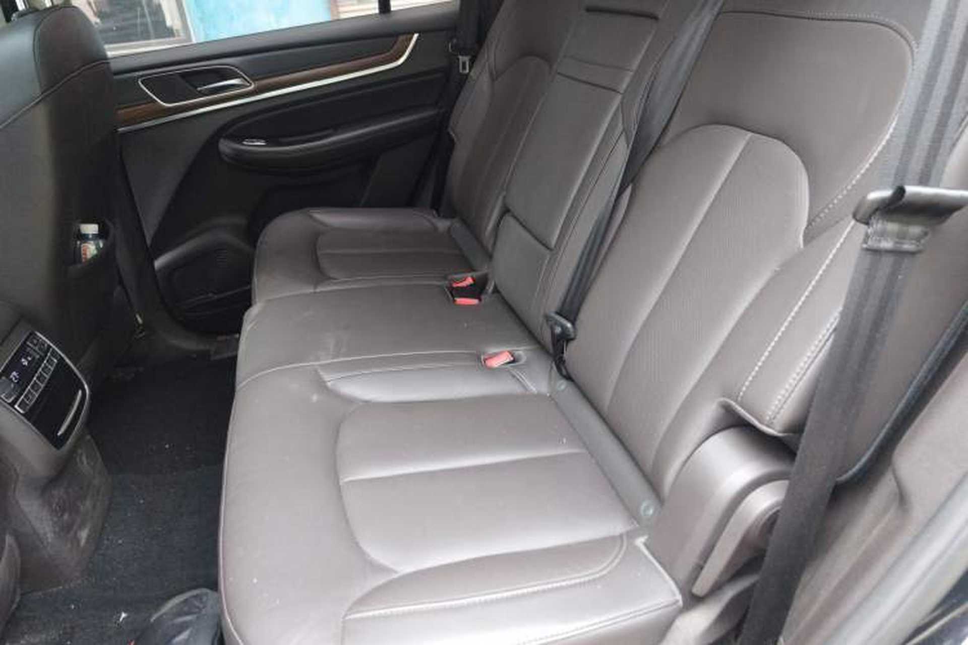 Used Roewe RX8 2019 30T Smart Connectivity Two-Wheel Drive Supreme Flagship Edition Left Rear Seat