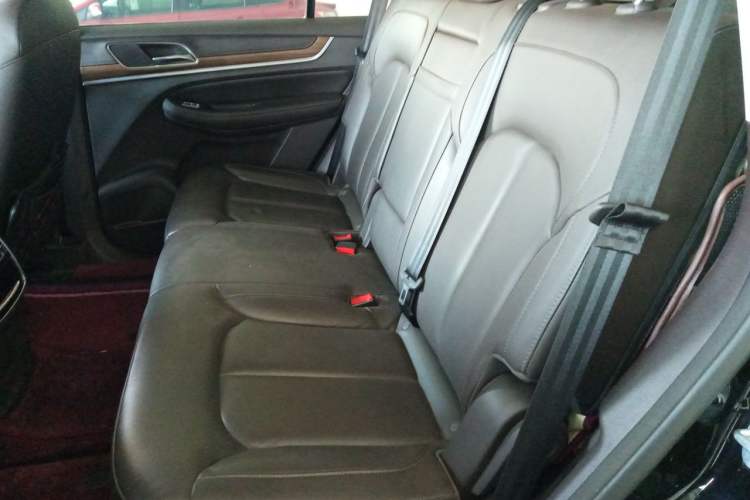 Used Roewe RX8 2019 30T Smart Connectivity Two-Wheel Drive Supreme Flagship Edition Left Rear Seat