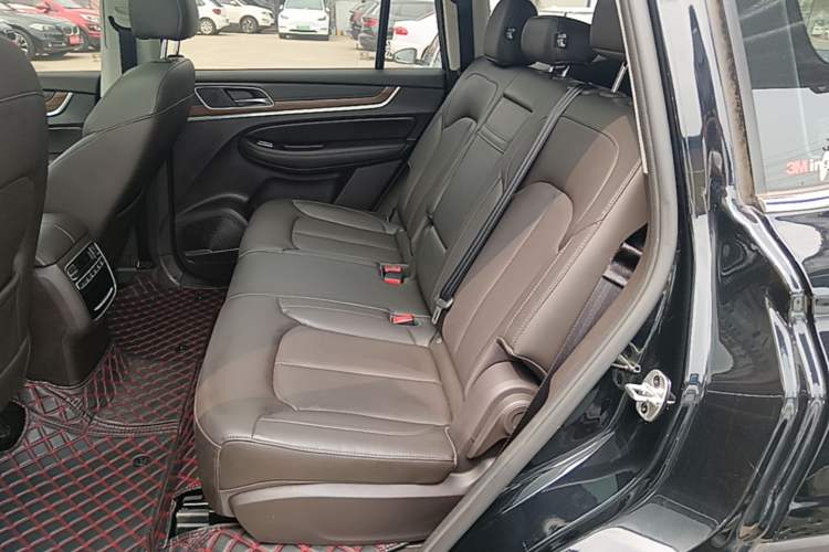 Used Roewe RX8 2019 30T Smart Connectivity Two-Wheel Drive Supreme Flagship Edition Left Rear Seat
