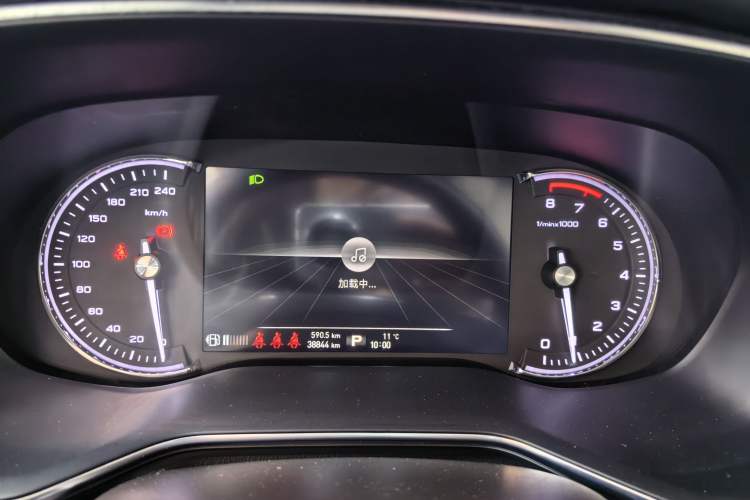Used Roewe RX8 2019 30T Smart Connectivity Two-Wheel Drive Supreme Flagship Edition Odometer Close Up