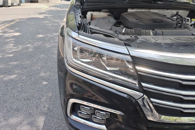 Used Roewe RX8 2019 30T Smart Connectivity Four-Wheel Drive Supreme Flagship Edition Right Front Headlight