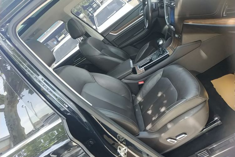 Used Roewe RX8 2019 30T Smart Connectivity Two-Wheel Drive Supreme Flagship Edition Right Front Seat