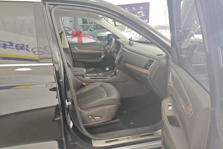 Used Roewe RX8 2019 30T Smart Connectivity Two-Wheel Drive Supreme Flagship Edition Right Front Seat