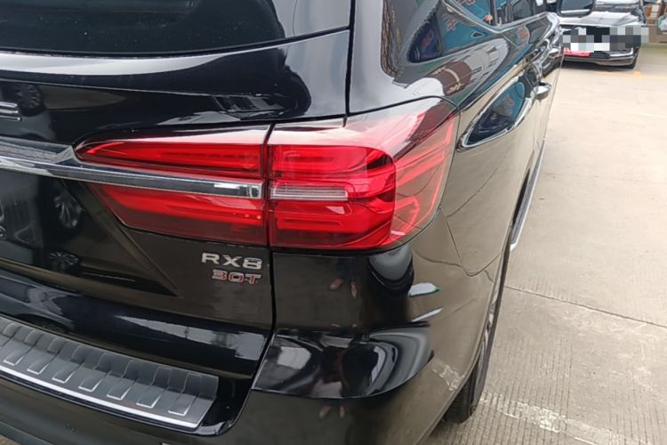Used Roewe RX8 2019 30T Smart Connectivity Two-Wheel Drive Supreme Flagship Edition Right Rear Taillight