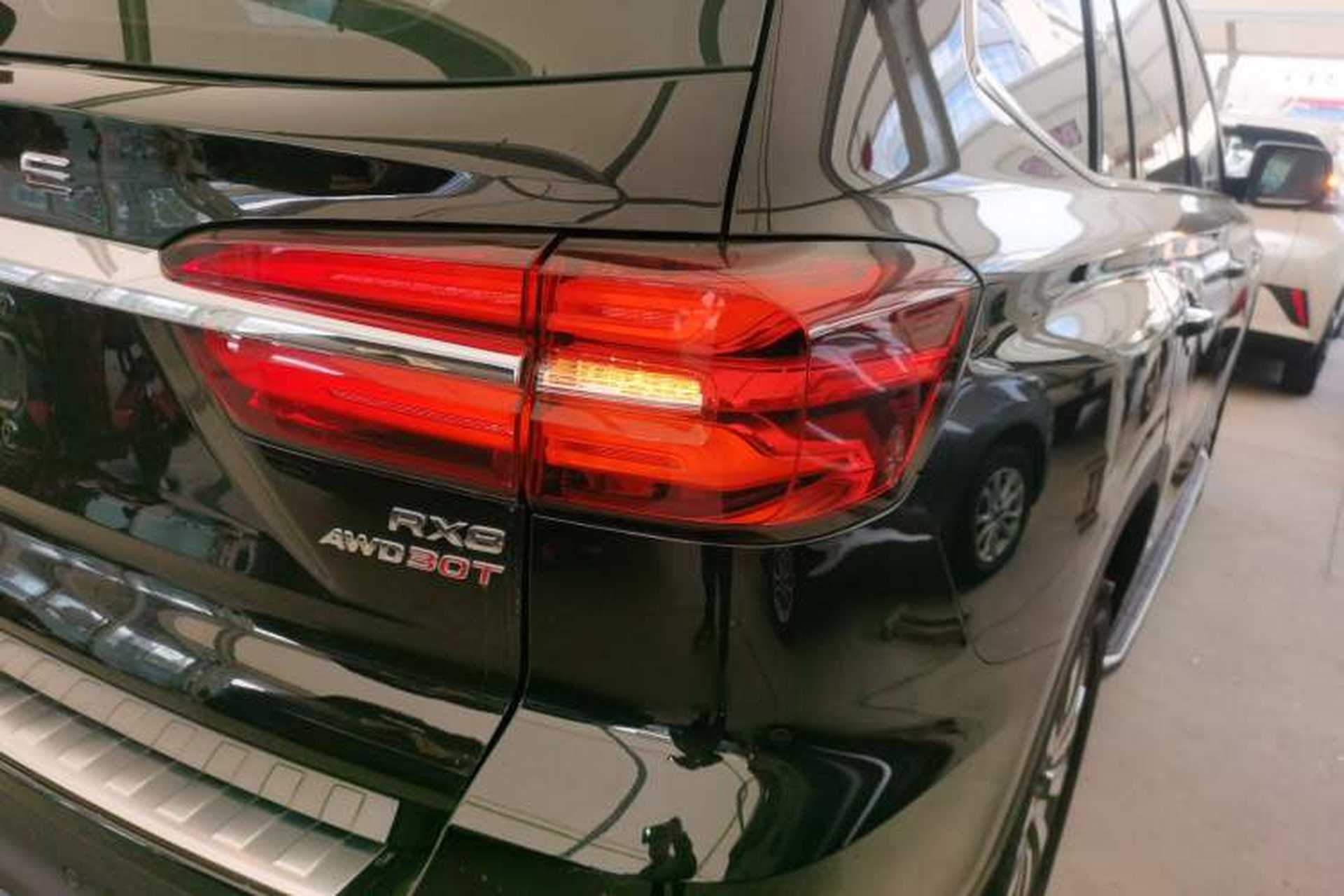 Used Roewe RX8 2019 30T Smart Connectivity Four-Wheel Drive Supreme Flagship Edition Right Rear Taillight