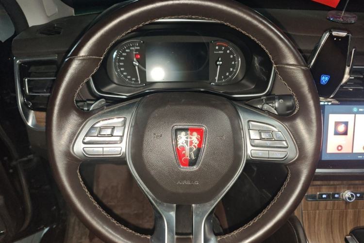 Used Roewe RX8 2019 30T Smart Connectivity Two-Wheel Drive Supreme Flagship Edition Steering Wheel