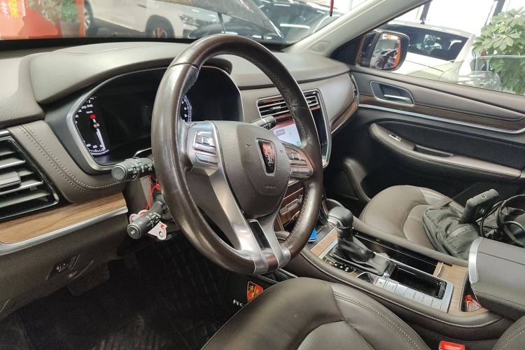 Used Roewe RX8 2019 30T Smart Connectivity Two-Wheel Drive Supreme Flagship Edition Steering Wheel