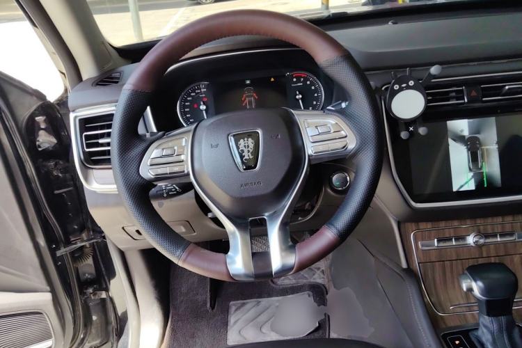Used Roewe RX8 2019 30T Smart Connectivity Four-Wheel Drive Supreme Flagship Edition Steering Wheel