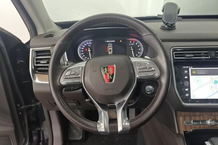 Used Roewe RX8 2019 30T Smart Connectivity Two-Wheel Drive Supreme Flagship Edition Steering Wheel