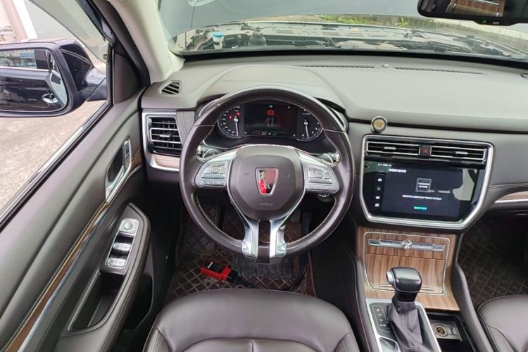 Used Roewe RX8 2019 30T Smart Connectivity Two-Wheel Drive Supreme Flagship Edition Steering Wheel