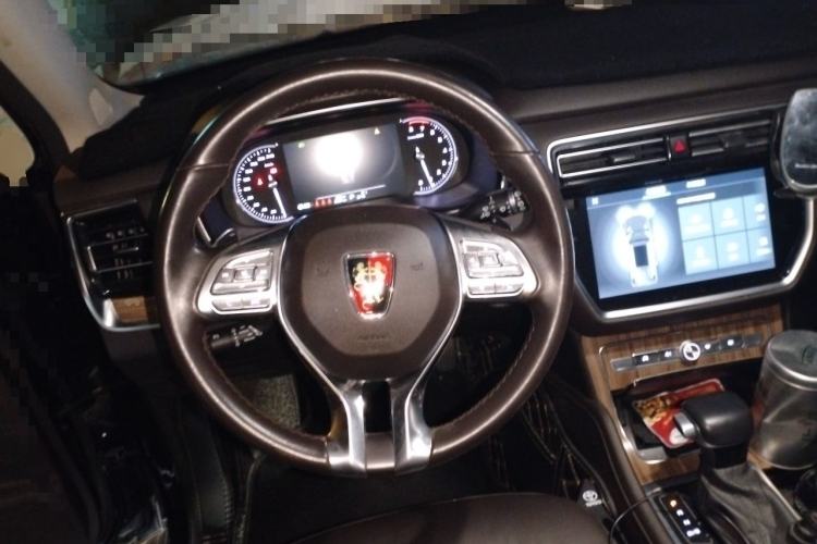 Used Roewe RX8 2019 30T Smart Connectivity Two-Wheel Drive Supreme Flagship Edition Steering Wheel