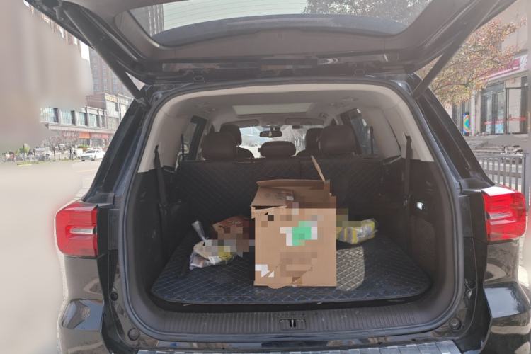 Used Roewe RX8 2019 30T Smart Connectivity Four-Wheel Drive Supreme Flagship Edition Trunk