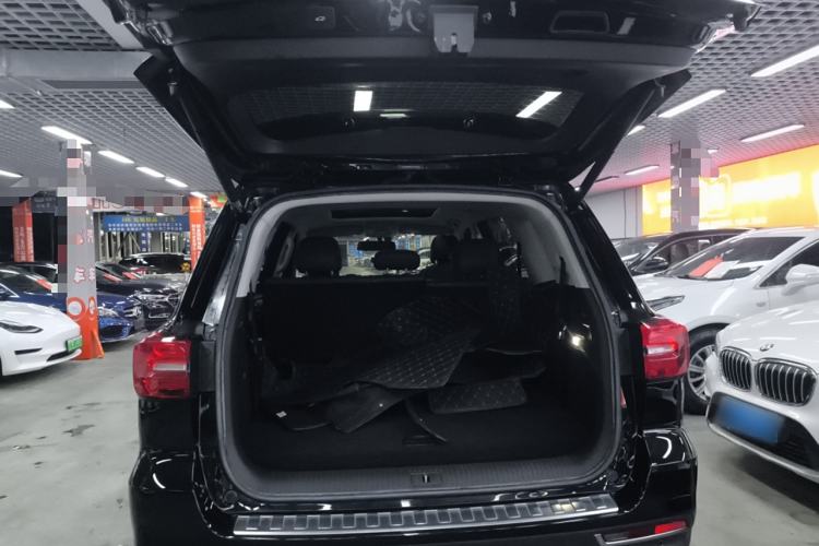 Used Roewe RX8 2019 30T Smart Connectivity Two-Wheel Drive Supreme Flagship Edition Trunk