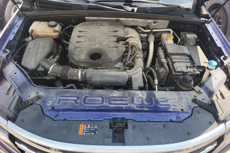 Used Roewe RX8 2019 30T Smart Connectivity Two-Wheel Drive Supreme Flagship Edition Engine Bay