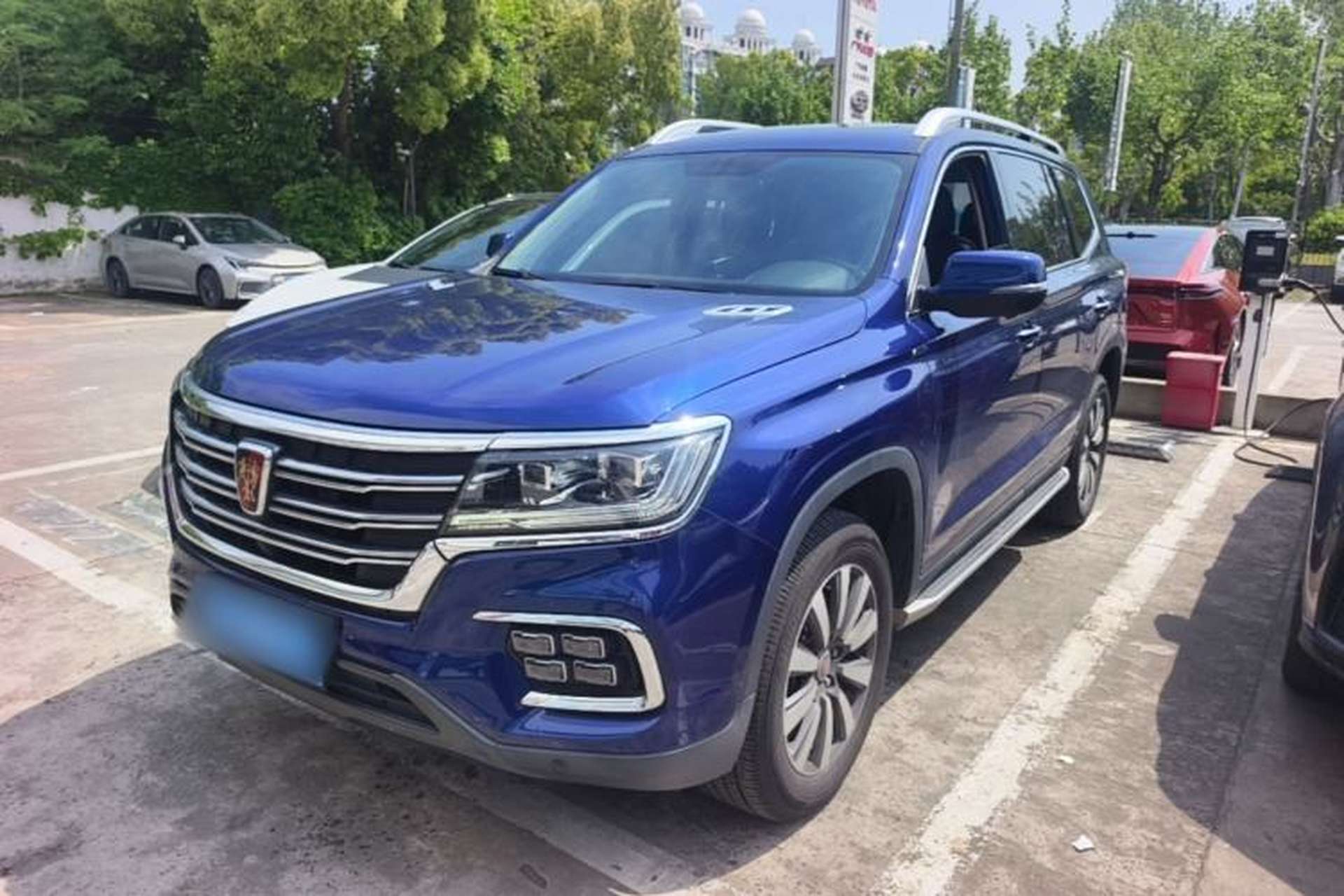 Used Roewe RX8 2019 30T Smart Connectivity Two-Wheel Drive Supreme Flagship Edition Front Left 45 Deg