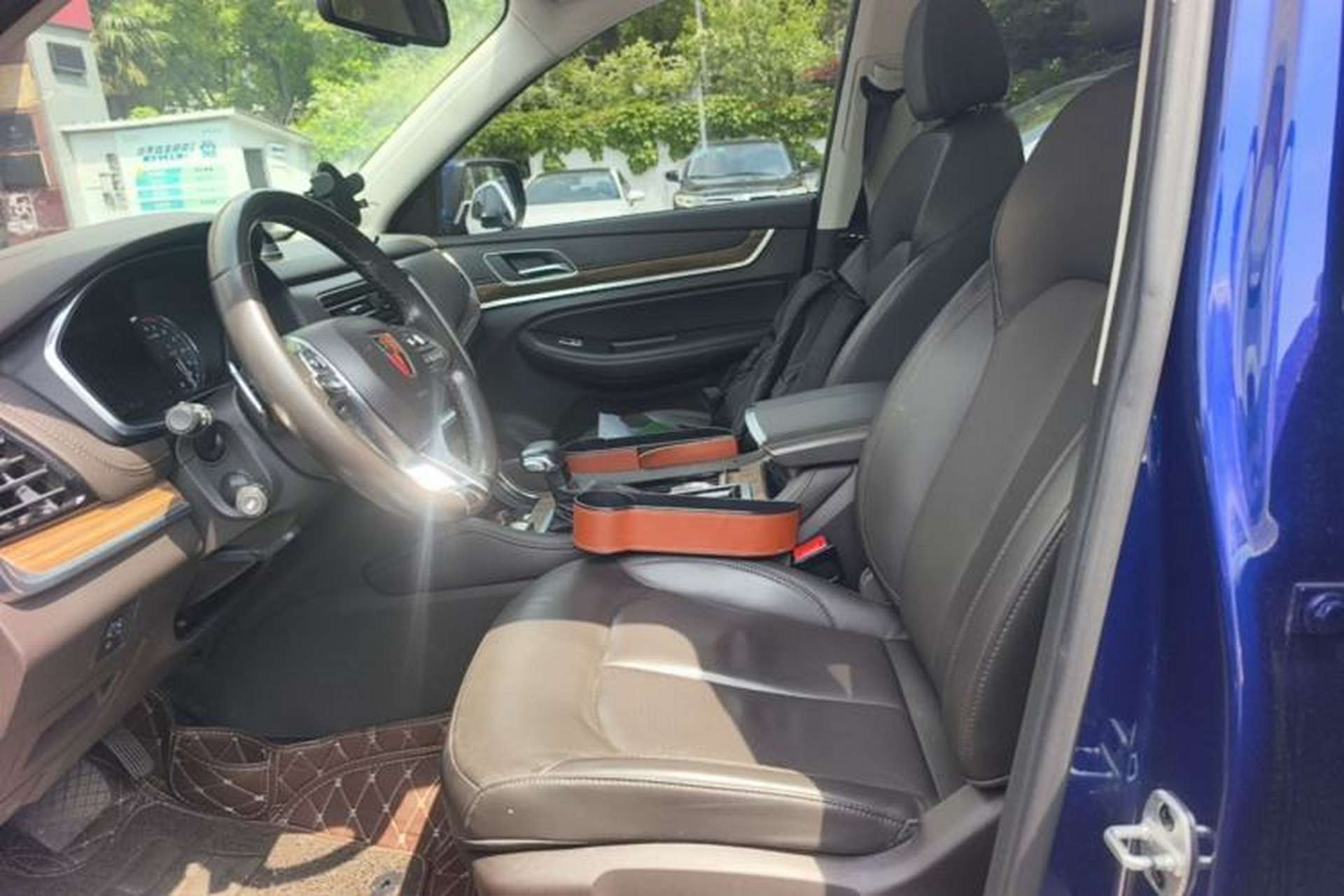 Used Roewe RX8 2019 30T Smart Connectivity Two-Wheel Drive Supreme Flagship Edition Left Front Seat