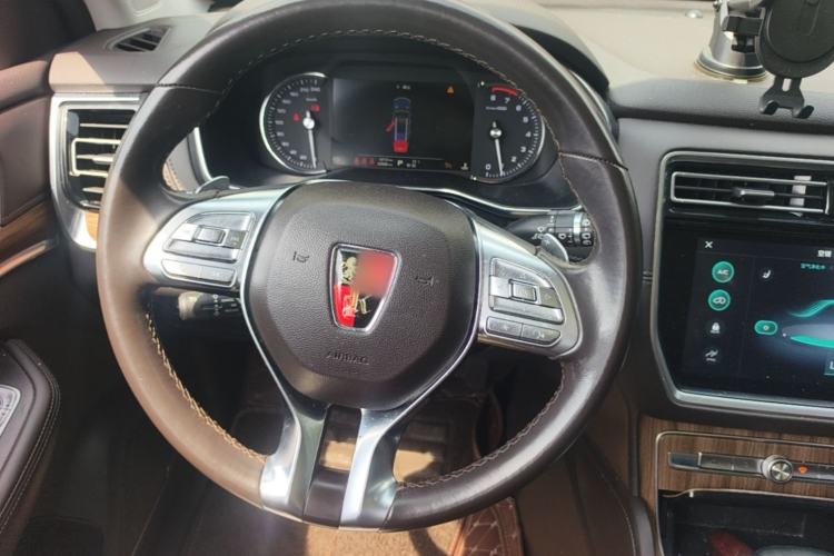 Used Roewe RX8 2019 30T Smart Connectivity Two-Wheel Drive Supreme Flagship Edition Steering Wheel