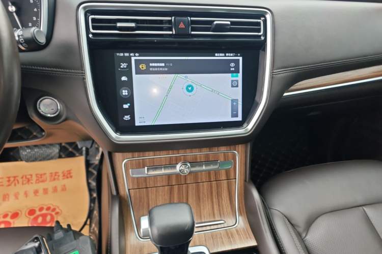 Used Roewe RX8 2019 30T Smart Connectivity Four-Wheel Drive Supreme Flagship Edition Audio And AC Panel