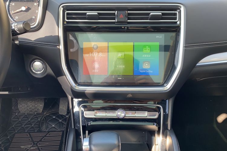 Used Roewe RX8 2019 30T Two-Wheel Drive Supreme Flagship Edition Audio And AC Panel