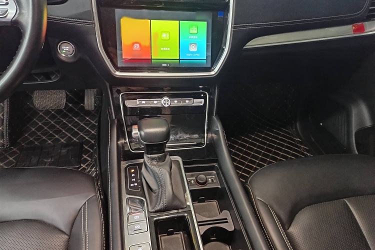 Used Roewe RX8 2019 30T Two-Wheel Drive Supreme Flagship Edition Audio And AC Panel
