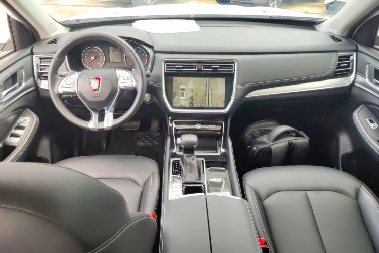 Used Roewe RX8 2019 30T Two-Wheel Drive Supreme Flagship Edition Center Console