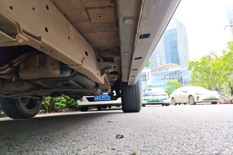 Used Roewe RX8 2019 30T Two-Wheel Drive Supreme Flagship Edition Chassis Front Left