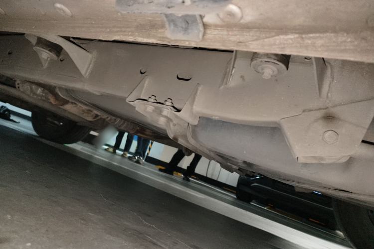 Used Roewe RX8 2019 30T Smart Connectivity Four-Wheel Drive Supreme Flagship Edition Chassis Rear Left