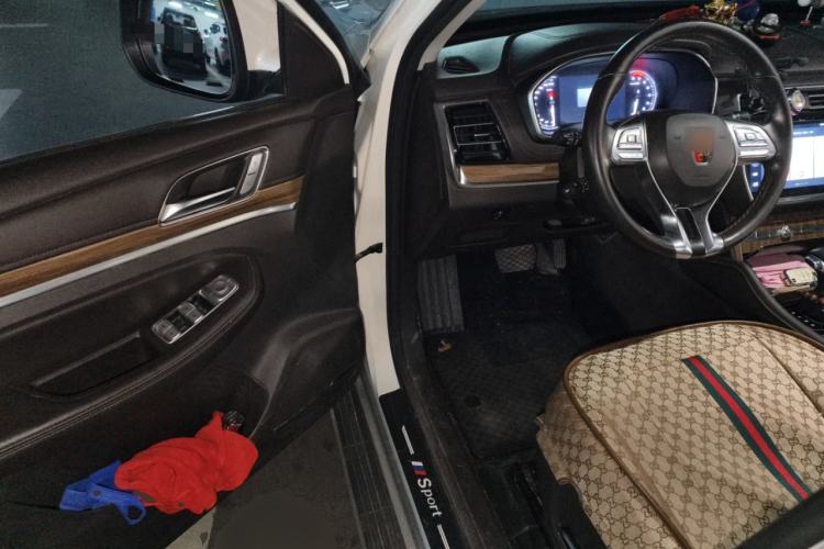 Used Roewe RX8 2019 30T Smart Connectivity Four-Wheel Drive Supreme Flagship Edition Driver Seat