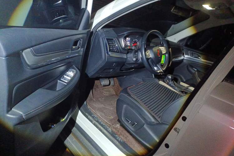 Used Roewe RX8 2019 30T Two-Wheel Drive Supreme Flagship Edition Driver Seat