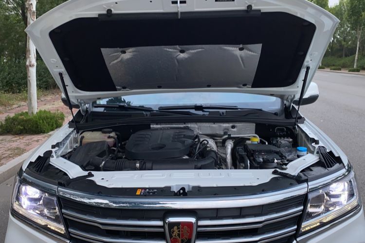 Used Roewe RX8 2019 30T Two-Wheel Drive Supreme Flagship Edition Engine Bay