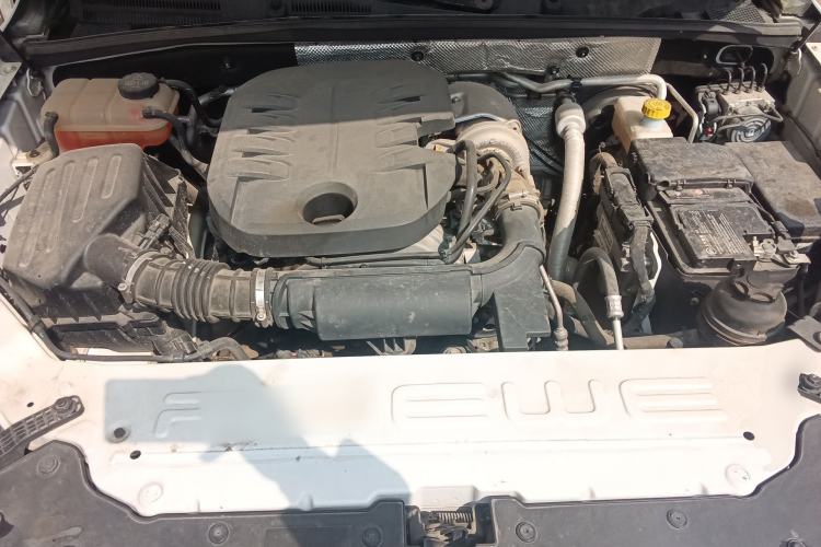 Used Roewe RX8 2019 30T Smart Connectivity Two-Wheel Drive Supreme Flagship Edition Engine Bay