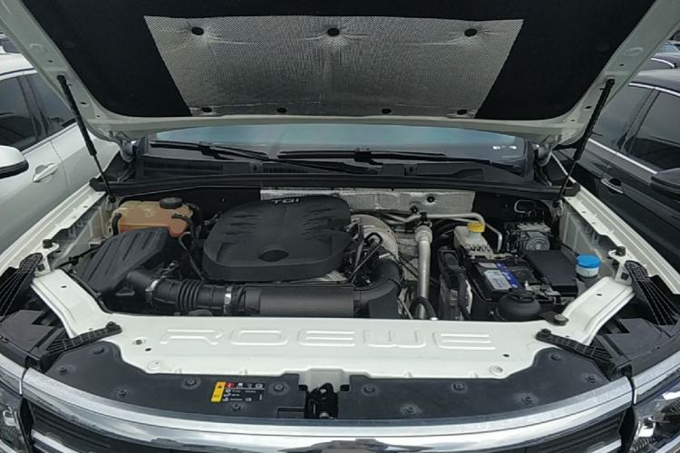 Used Roewe RX8 2019 30T Smart Connectivity Two-Wheel Drive Supreme Flagship Edition Engine Bay
