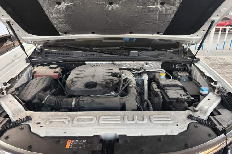 Used Roewe RX8 2019 30T Two-Wheel Drive Supreme Flagship Edition Engine Bay
