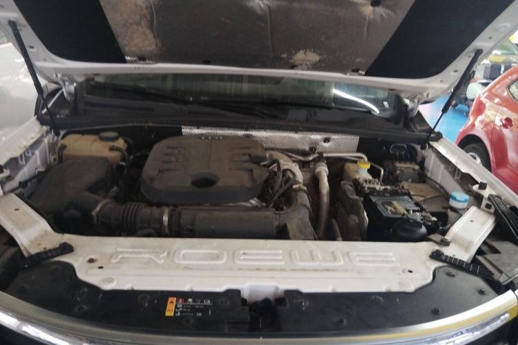 Used Roewe RX8 2019 30T Two-Wheel Drive Supreme Flagship Edition Engine Bay