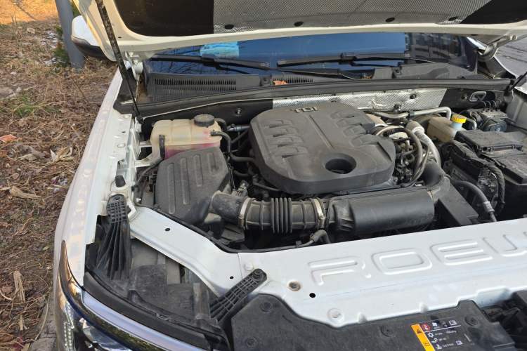 Used Roewe RX8 2019 30T Two-Wheel Drive Supreme Flagship Edition Engine Bay Right