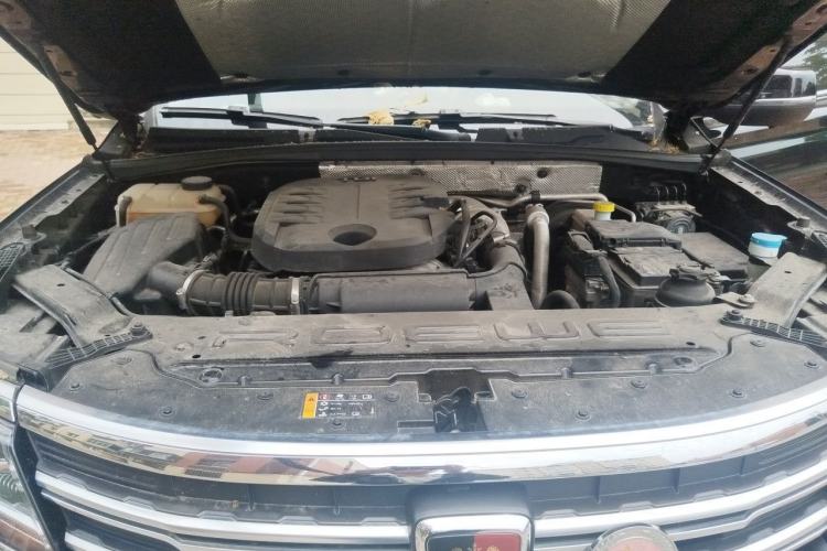 Used Roewe RX8 2019 30T Smart Connectivity Four-Wheel Drive Supreme Flagship Edition Engine Bay