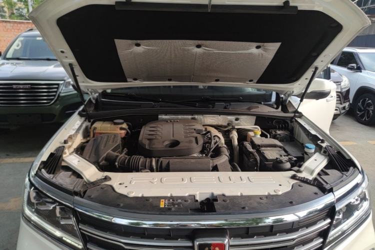 Used Roewe RX8 2019 30T Smart Connectivity Two-Wheel Drive Supreme Flagship Edition Engine Bay