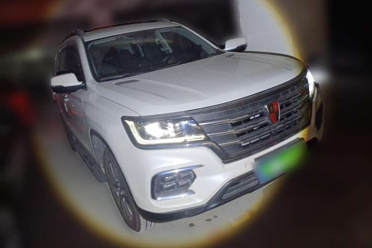 Used Roewe RX8 2019 30T Two-Wheel Drive Supreme Flagship Edition Front Right 45 Deg