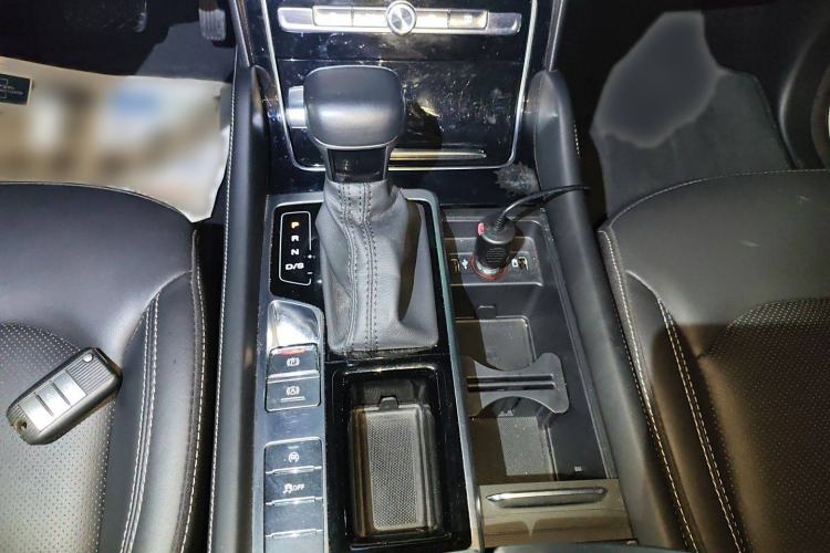 Used Roewe RX8 2019 30T Two-Wheel Drive Supreme Flagship Edition Gear Lever