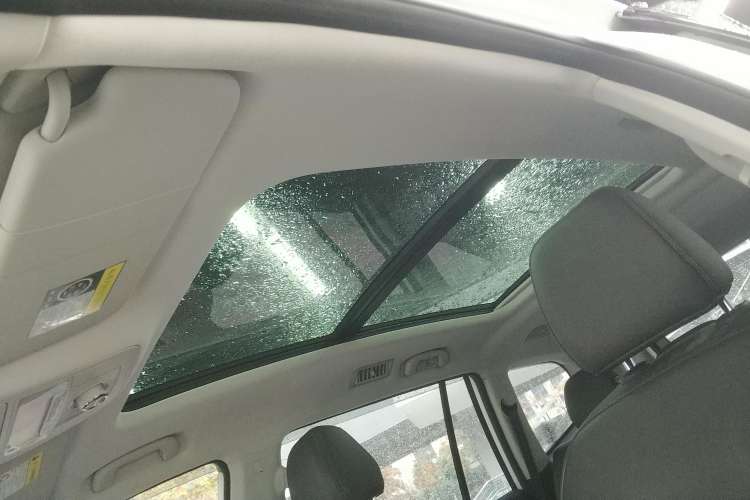 Used Roewe RX8 2019 30T Smart Connectivity Four-Wheel Drive Supreme Flagship Edition Headliner