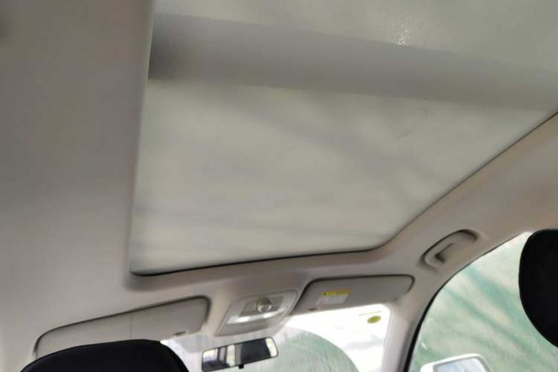 Used Roewe RX8 2019 30T Two-Wheel Drive Supreme Flagship Edition Headliner