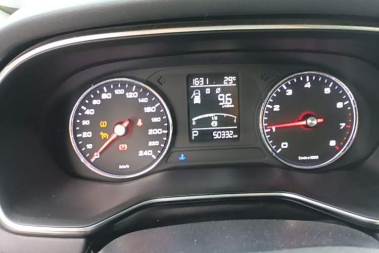 Used Roewe RX8 2019 30T Two-Wheel Drive Supreme Flagship Edition Instrument Cluster