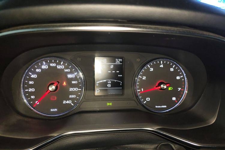 Used Roewe RX8 2019 30T Two-Wheel Drive Supreme Flagship Edition Instrument Cluster