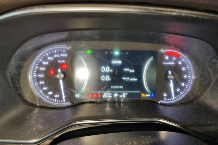 Used Roewe RX8 2019 30T Smart Connectivity Four-Wheel Drive Supreme Flagship Edition Instrument Cluster
