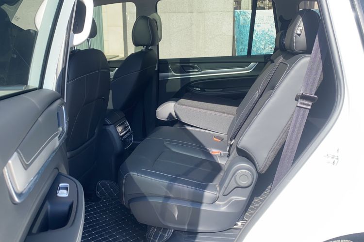Used Roewe RX8 2019 30T Two-Wheel Drive Supreme Flagship Edition Interior 1