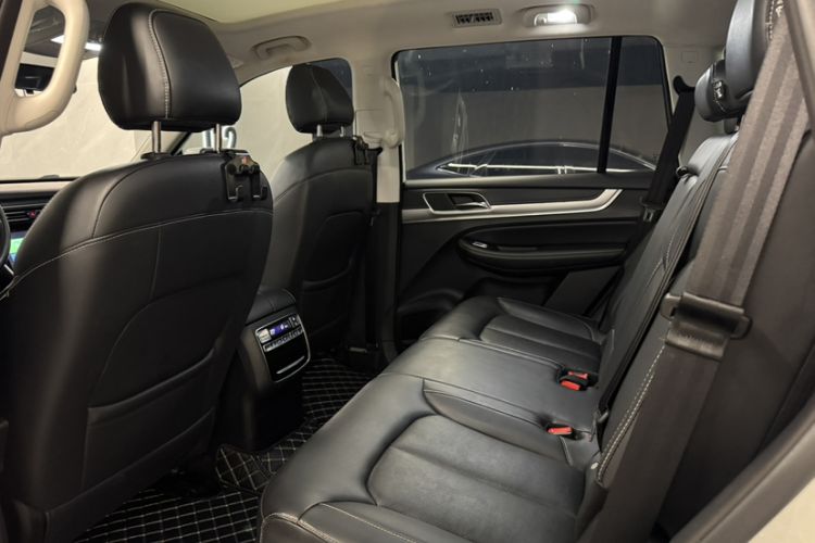 Used Roewe RX8 2019 30T Two-Wheel Drive Supreme Flagship Edition Interior 1