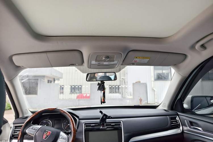 Used Roewe RX8 2019 30T Two-Wheel Drive Supreme Flagship Edition Interior 11