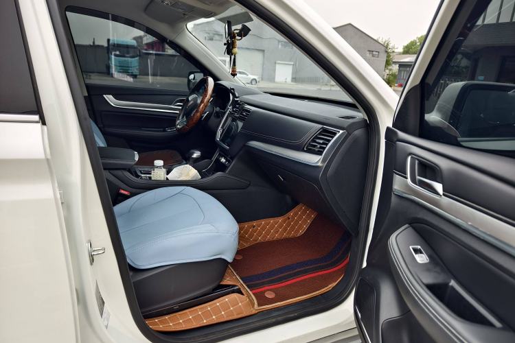 Used Roewe RX8 2019 30T Two-Wheel Drive Supreme Flagship Edition Interior 12